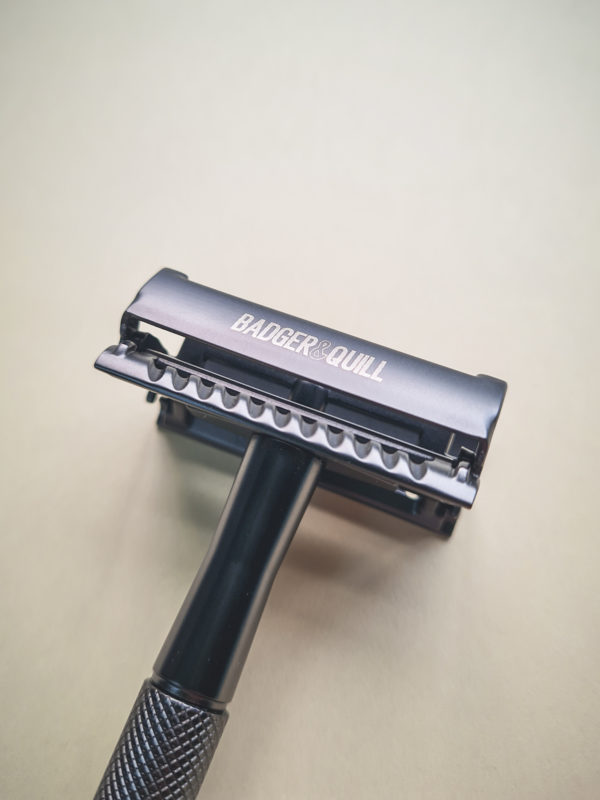 Badger 16 Butterfly - Matte Black 1 Piece Safety Razor - Image 3