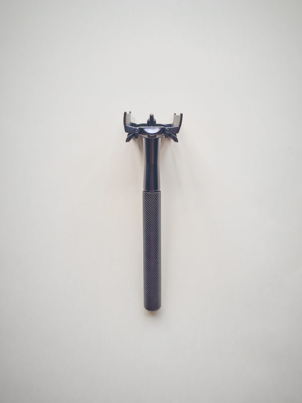 Badger 16 Butterfly - Matte Black 1 Piece Safety Razor - Image 4